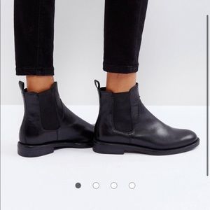 Vagabond Amina Chelsea Boot